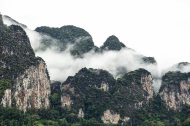 Dağlar Khao Sok Milli Parkı