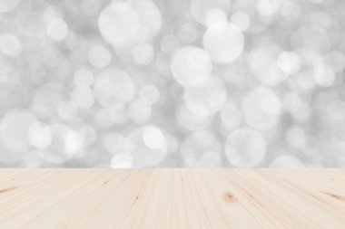 Perspektif ve bokeh boş ahşap masa