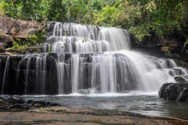 Pangsida şelale Pangsida Milli Parkı'nda