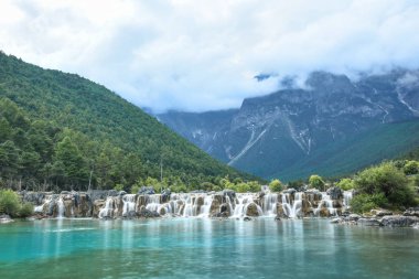 Lanyue Gölü Jade Dragon Snow Mountain