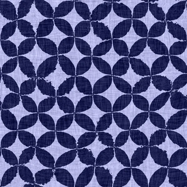 Indigo blauw batik damast geverfd effect textuur achtergrond. Naadloze japanse herhaling patroon staal. Lavendel motief was weerstaan kleurstof. Bloemen Aziatische fusie over kimono textiel. Gedroogde borodoeken — Stockfoto