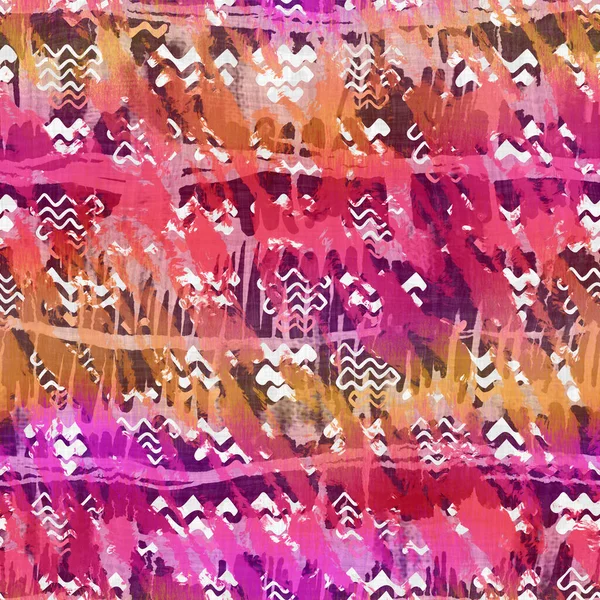 Senza soluzione di continuità collage astratto tessuta texture. Damasco grunge disegnato a mano su tessuto di lino sfondo tessile. Stile di effetto colore tinta ombre lavato. Distressed mano dipinto campione artistico. Boho arredamento domestico — Foto Stock