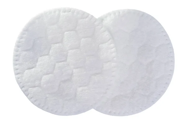 Dois almofada de algodão cosmético isolado em um fundo branco. Dois travesseiro cosmético de algodão redondo no branco . — Fotografia de Stock