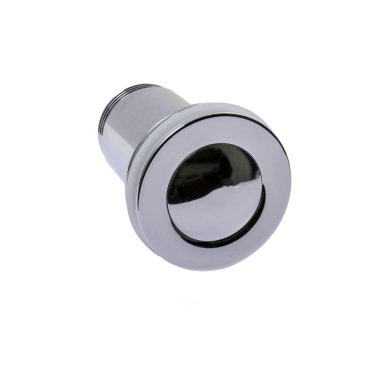 Yıkama leğeni tıkırtısı, metal kaplama atığı, beyaz arka planda izole edilmiş büyük kaplama krom düğmesi. Yakın plan. Proje ve tasarım için beyaz arkaplanda izolasyon.