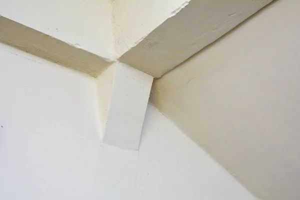 Elemento estrutura de concreto. Fragmento de uma escada de concreto . — Fotografia de Stock