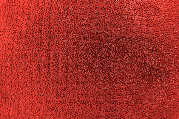 Червоний абстрактний фон. Абстрактні краплі на червоному текстурованому фоні — стокове фото