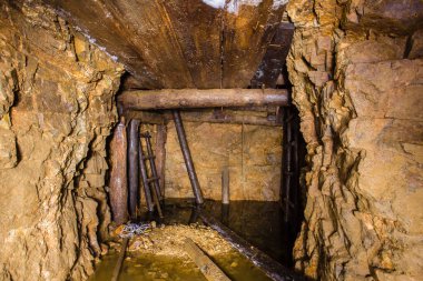 Eski yeraltı Ametist terk edilmiş bir madende