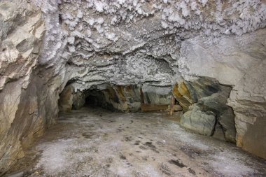 Benim tünel Milli Küçük yeraltı Mika cevheri terk edilmiş