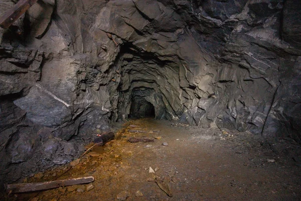 Underground Gold Mica Mine Shaft Tunnel Drift — Stock Photo, Image