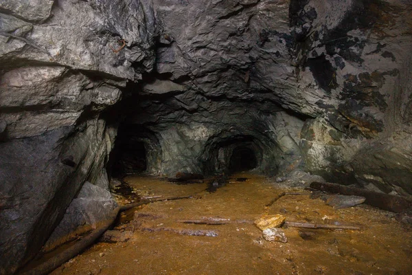 Hřídelový Tunel Podzemní Zlaté Slídy — Stock fotografie