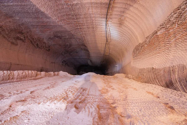 Underground Salt Potash Mine Tunnel — Stockfoto