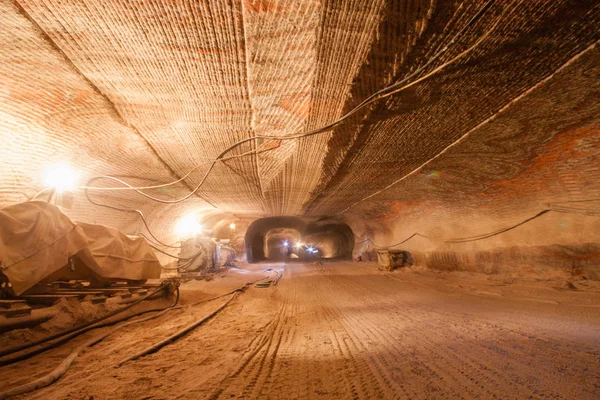 Túnel Subterráneo Mina Potasa Salina Fotos De Stock