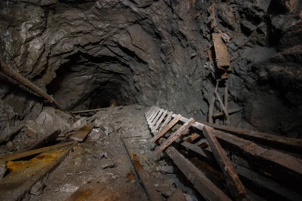 Tunnel Souterrain Abandonné Mine Fer — Photo