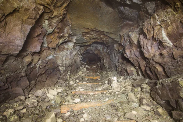 Підземний Покинутий Тунель Шахти Платинової Руди Зруйнувався — стокове фото