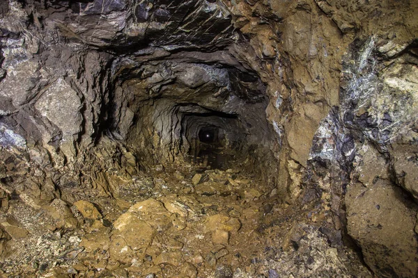 Yeraltı Terk Edilmiş Platin Maden Tüneli Çöktü — Stok fotoğraf