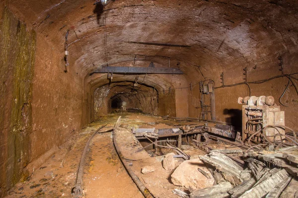 Túnel Subterráneo Abandonado Mina Bauxita — Foto de Stock