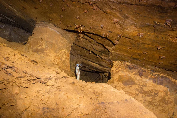 Miner Explorer Abandoned Bauxite Ore Mine Tunnel Board Pillar Work — Stock Photo, Image