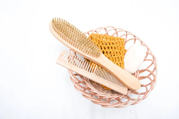 Wooden Comb Brush Soap Washcloth Made Natural Material Basket Gray — Stockfoto