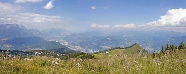 Una Veduta Dalle Cime Del Monte Bondone Trentino Ιταλία — Φωτογραφία Αρχείου