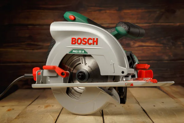 Illustrativ Ledare För Boschs Cirkelformade Elektriska Såg Handverktyg För Snickeriarbeten — Stockfoto