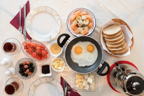 Fresh Turkish Breakfast on Table — Stock Photo, Image