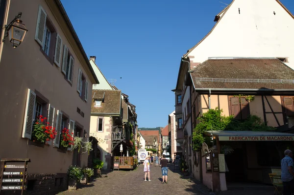 Vista da aldeia Riquewihr na Alsácia, na França — Fotografia de Stock