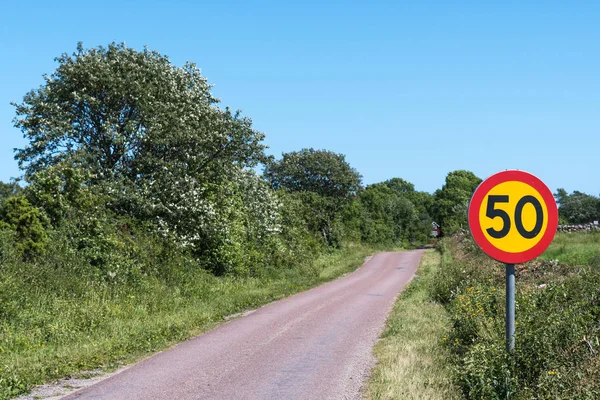 Señal de tráfico límite de velocidad — Foto de Stock