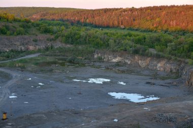 alacakaranlıkta panorama granit ocağına