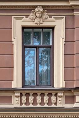 Pencere ile silmelerle tarafından.