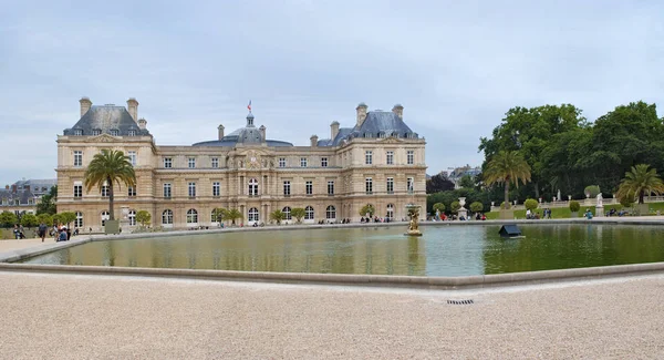 Luxembourg Palace in Paris. — Stock Photo, Image