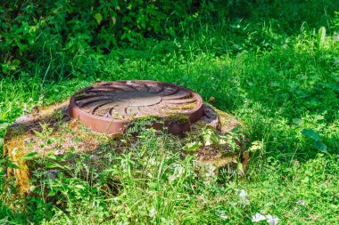 Dökme demir ambar kapağı.