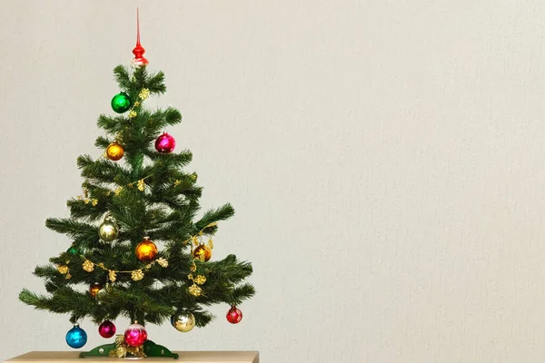 Kunstmatige kerstboom. — Stockfoto