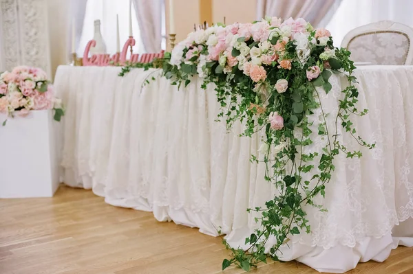 Boda mesa flores decoración — Foto de Stock