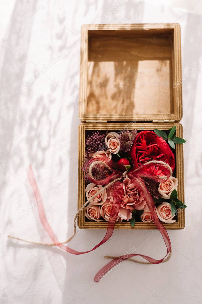 Floristic wedding box decoration