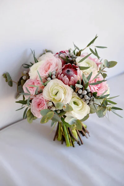 Wedding flowers, bridal bouquet closeup, close-up, selective foc — Stock Photo, Image