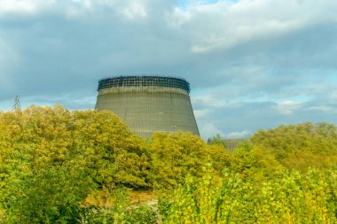 Şehir ruhu Pripyat. Chernobyl dışlama bölgesi. Çernobil nükleer santralinde meydana gelen kaza. Kazaların sonuçları. Sarı radyasyon işareti. Tehlikeli bir bölge. Radyasyon ile enfeksiyon.
