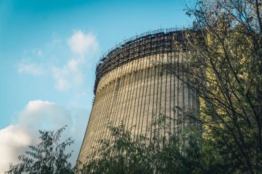 Şehir ruhu Pripyat. Chernobyl dışlama bölgesi. Çernobil nükleer santralinde meydana gelen kaza. Kazaların sonuçları. Sarı radyasyon işareti. Tehlikeli bir bölge. Radyasyon ile enfeksiyon.