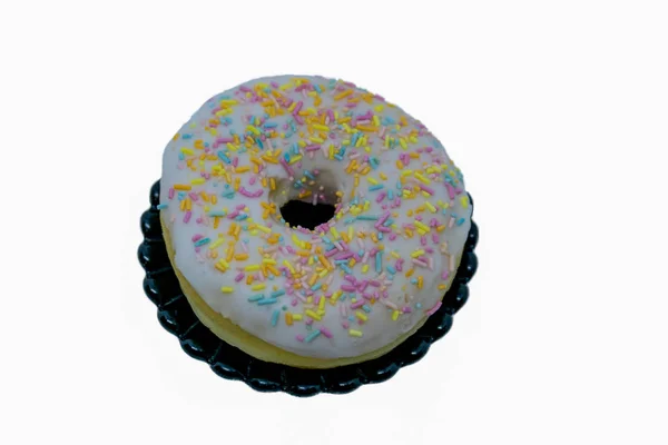 Donut Avec Des Aspersions Isolées Sur Fond Blanc — Photo