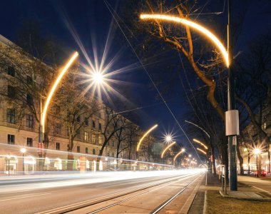Viyana'nın güzel sokak ışıkları
