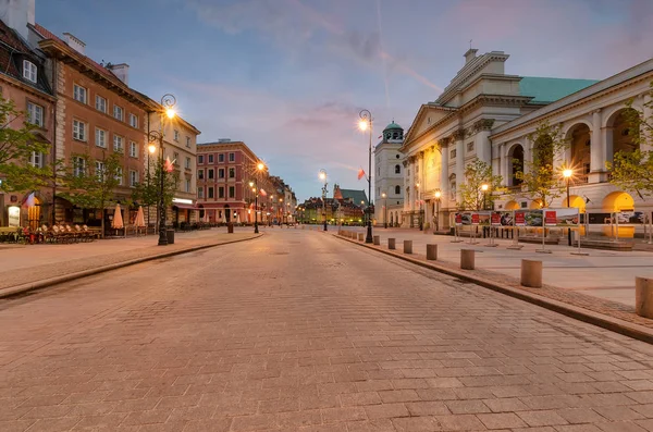 The kingsroad at sunrise in Warsaw, Poland — Stock Photo, Image