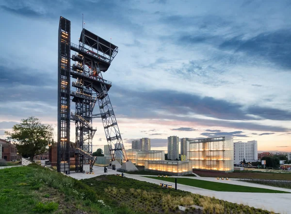 Silesian Müzesi. Polonya. Akşam Avrupa'da.