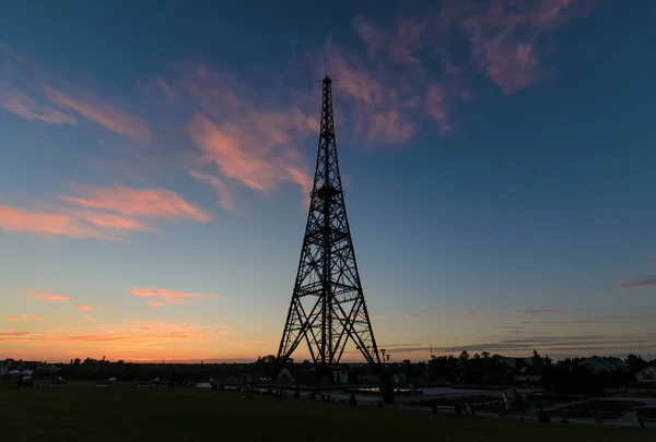 Storica torre di radiostazione a Gliwice, nel tempo del tramonto . — Foto Stock
