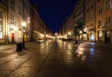 Sabahın erken saatlerinde Gdansk şehir,