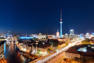 Akşam Berlin üzerinde görünümü en iyi