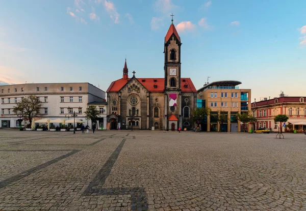 The church in the central square of Tarnowskie Gory — Stock Photo, Image