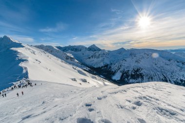 Hiking trail Kasprowy Wierch yakınındaki Tatra Dağları'nda