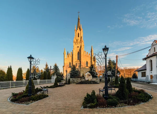 Eglise gothique Saint Jacek en pierre de Chocholow — Photo