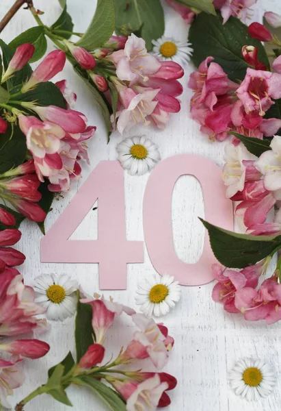 Pastel número 40 com flores — Fotografia de Stock