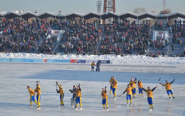 Irkutsk, Russia - Feb, 26 2012: VI International championship on bandy among women — Stock Photo, Image