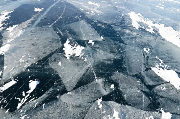 La glace du lac Baïkal. Planchers et fissures congelés — Photo